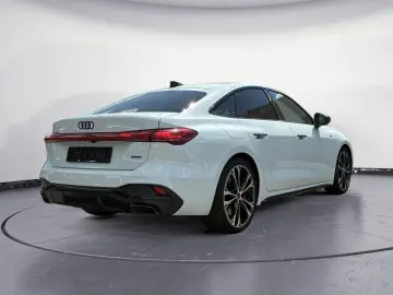 AUDI A5 Limousine e-hybrid quattro S tronic