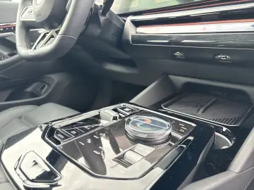 BMW 540d xDrive M Sport Pro Pano 360 ACC H&K 21  AHK