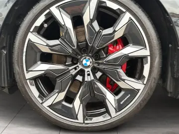 BMW 540d xDrive Touring M Sport PRO 21  Iconic Glow
