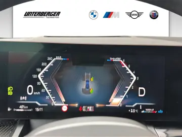 BMW 540d xDrive Touring M Sport PRO 21  Iconic Glow