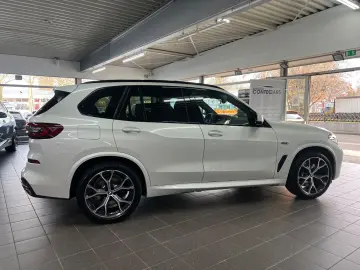 BMW X5 xD 45 e M Sport AHK DAP HiFi Pan Park3D Aktiv