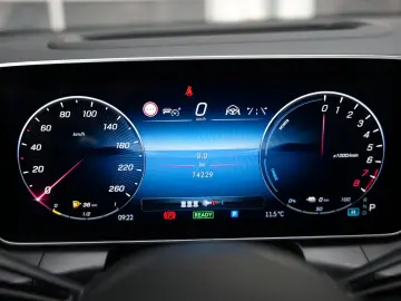 MERCEDES-BENZ GLC 400e 4M AMG PREMIUM PLUS LEDER BUR&hellip;
