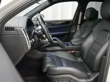 PORSCHE Cayenne E-Hybrid Platinum Edition