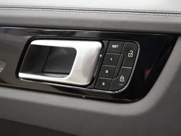 PORSCHE Cayenne E-Hybrid Platinum Edition