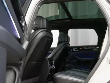 PORSCHE Cayenne E-Hybrid Platinum Edition