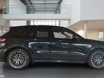 PORSCHE Cayenne E-Hybrid Platinum Edition