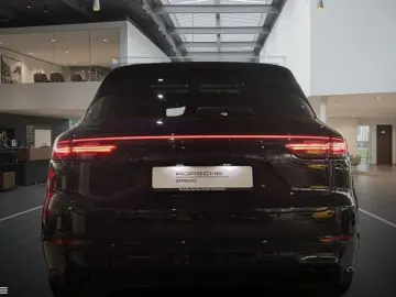 PORSCHE Cayenne E-Hybrid Platinum Edition