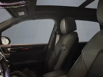 PORSCHE Cayenne E-Hybrid Platinum Edition