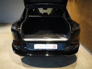 Aston Martin DBX 4.0 V8 Sportabgas Body Pack Black