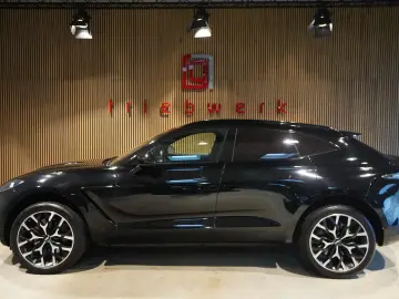 Aston Martin DBX 4.0 V8 Sportabgas Body Pack Black