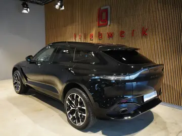 Aston Martin DBX 4.0 V8 Sportabgas Body Pack Black