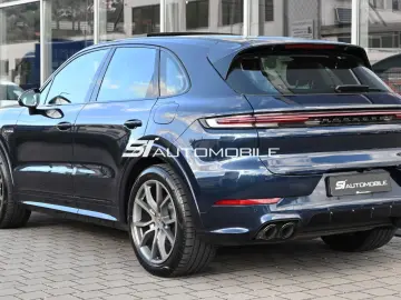 PORSCHE Cayenne E-Hybrid SPORT DESIGN  UVP 156.695€ PDCC