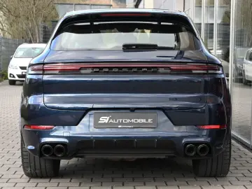 PORSCHE Cayenne E-Hybrid SPORT DESIGN  UVP 156.695€ PDCC