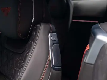 Bentley Continental GT V8 - MULLINER Blackline