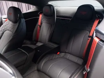 Bentley Continental GT V8 - MULLINER Blackline