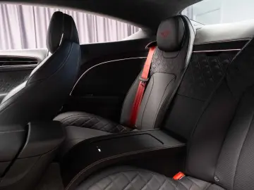 Bentley Continental GT V8 - MULLINER Blackline