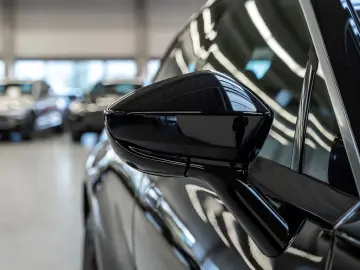 Aston Martin DBX Jet Black Onyx Black