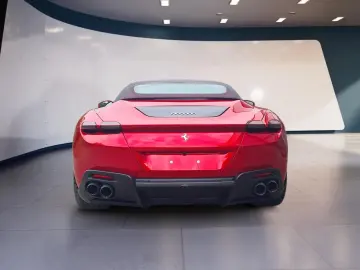 FERRARI Roma Spider Pass.Display ACC Airscarf Seatvent.