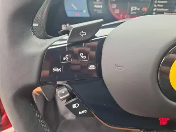 FERRARI Roma Spider Pass.Display ACC Airscarf Seatvent.
