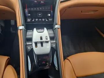 FERRARI Roma Spider Pass.Display ACC Airscarf Seatvent.