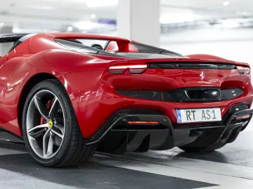 FERRARI 296 GTS 6xCarbon TwoTone Lift JBL NeckW VentilS