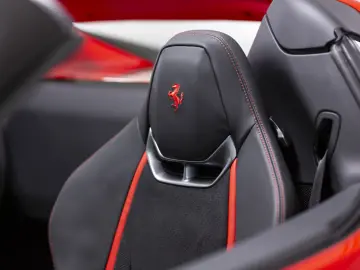 FERRARI 296 GTS 6xCarbon TwoTone Lift JBL NeckW VentilS