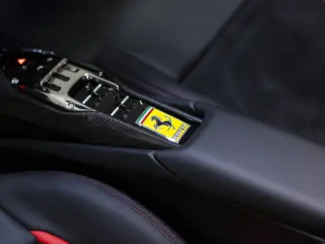 FERRARI 296 GTS 6xCarbon TwoTone Lift JBL NeckW VentilS