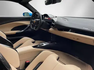 FERRARI 296 GTS   Lift   10xCarbon   JBL   Voll