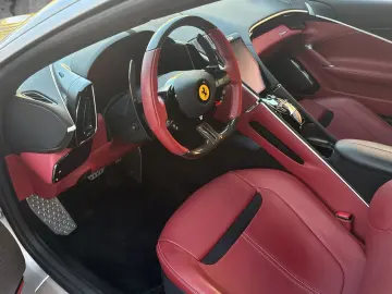 FERRARI Roma 1.Hd Dt.Auto LED Lenkrad Beifahrer Display