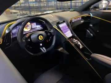 FERRARI Roma 3.9 T V8 DCT - Grigio Medio   Pass. Display