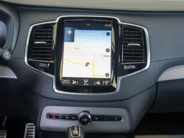 Volvo XC 90 D5