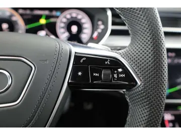 Audi A8 60 TFSI e quattro S line 20'