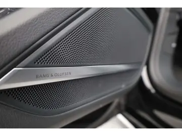 Audi A8 60 TFSI e quattro S line 20'