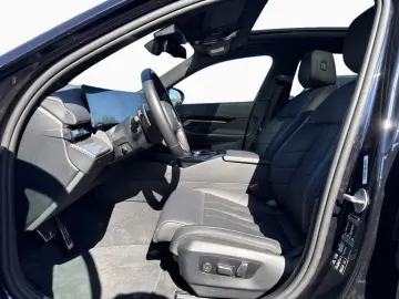 BMW 540dA xDrive M SPORT Pano StHzg KomSi 360  St
