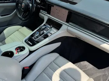 PORSCHE Panamera 4 E-Hybrid PHEV Platinum Edition Aut...