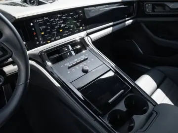 PORSCHE Panamera Turbo E-Hybrid Burmester InnoDrive