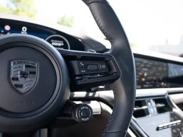 PORSCHE Panamera Turbo E-Hybrid Burmester InnoDrive