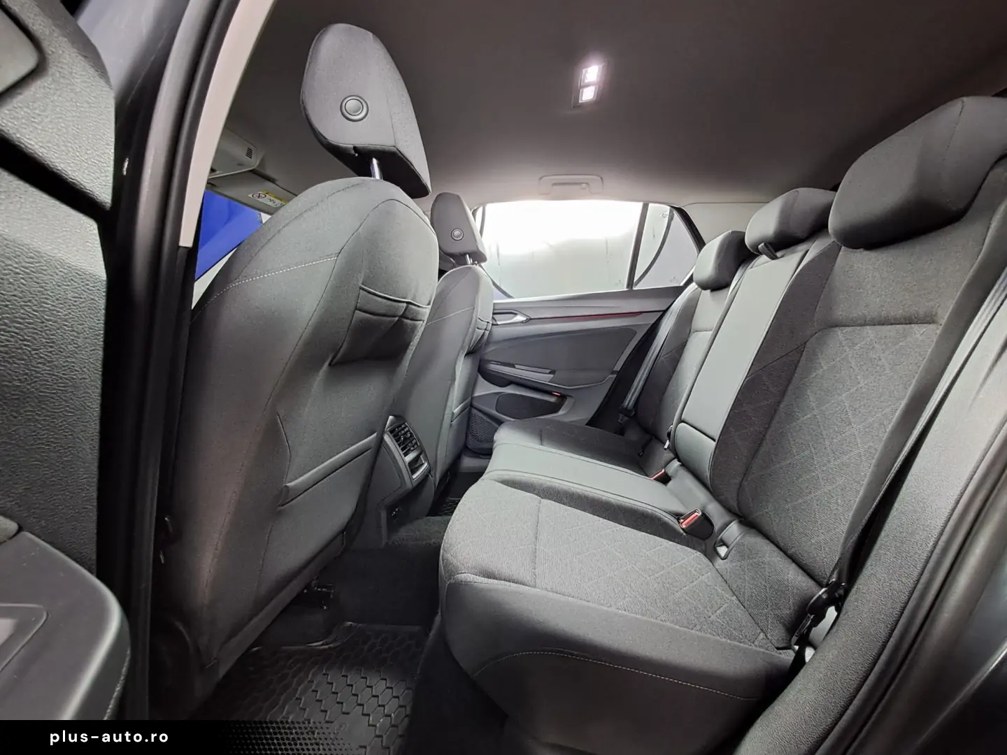 VOLKSWAGEN GOLF VIII LIFE 115CP 2021