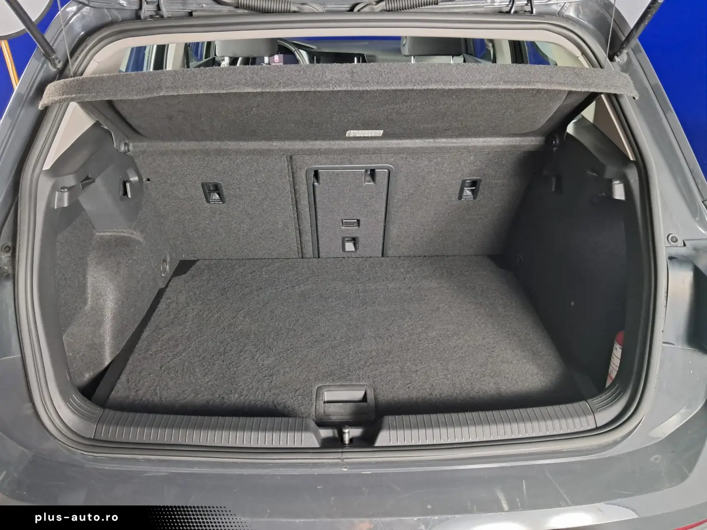 VOLKSWAGEN GOLF VIII LIFE 115CP 2021