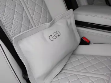 Audi A8 L 60 TFSI e lang EXCLUSIVE
