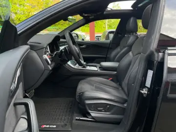 AUDI RSQ8 quattro MATRIX PANO OPTIK MEMORY RS-ABGAS