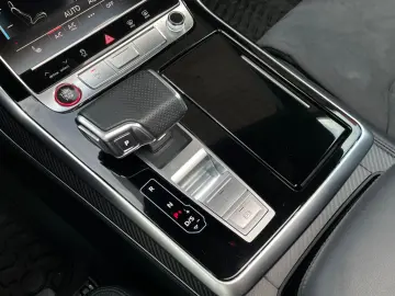 AUDI RSQ8 quattro MATRIX PANO OPTIK MEMORY RS-ABGAS
