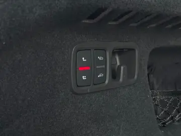 AUDI RSQ8 quattro MATRIX PANO OPTIK MEMORY RS-ABGAS