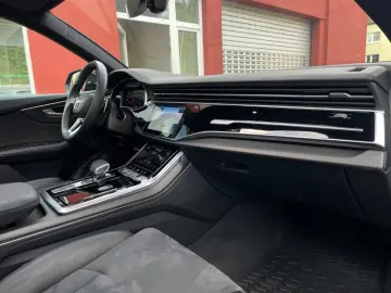 AUDI RSQ8 quattro MATRIX PANO OPTIK MEMORY RS-ABGAS