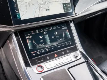 AUDI RS Q8 4.0 TFSI quattro Keramik Dyn  Vmax B&O ACC