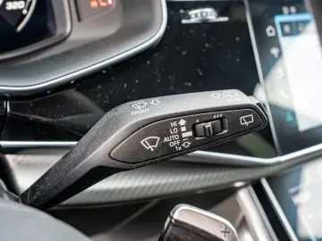 AUDI RS Q8 4.0 TFSI quattro Keramik Dyn  Vmax B&O ACC