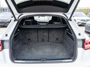 AUDI RS Q8 4.0 TFSI quattro Keramik Dyn  Vmax B&O ACC
