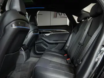 Audi A8 50 TDI quattro AHK PANO