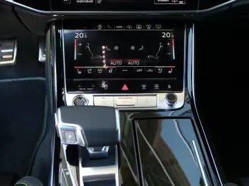 Audi A8 60 TFSI V8 S line Exclusive