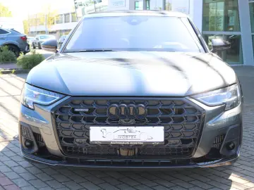 Audi A8 60 TFSI V8 S line Exclusive